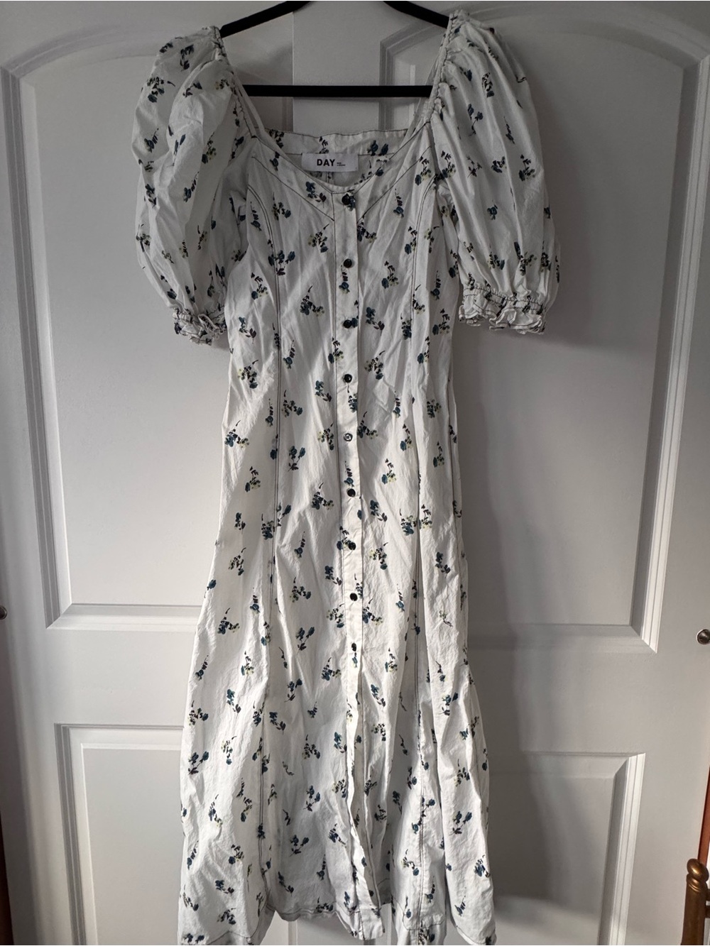 DAY Birger et Mikkelsen White Floral Puff-Sleeve Button-Front Maxi Dress